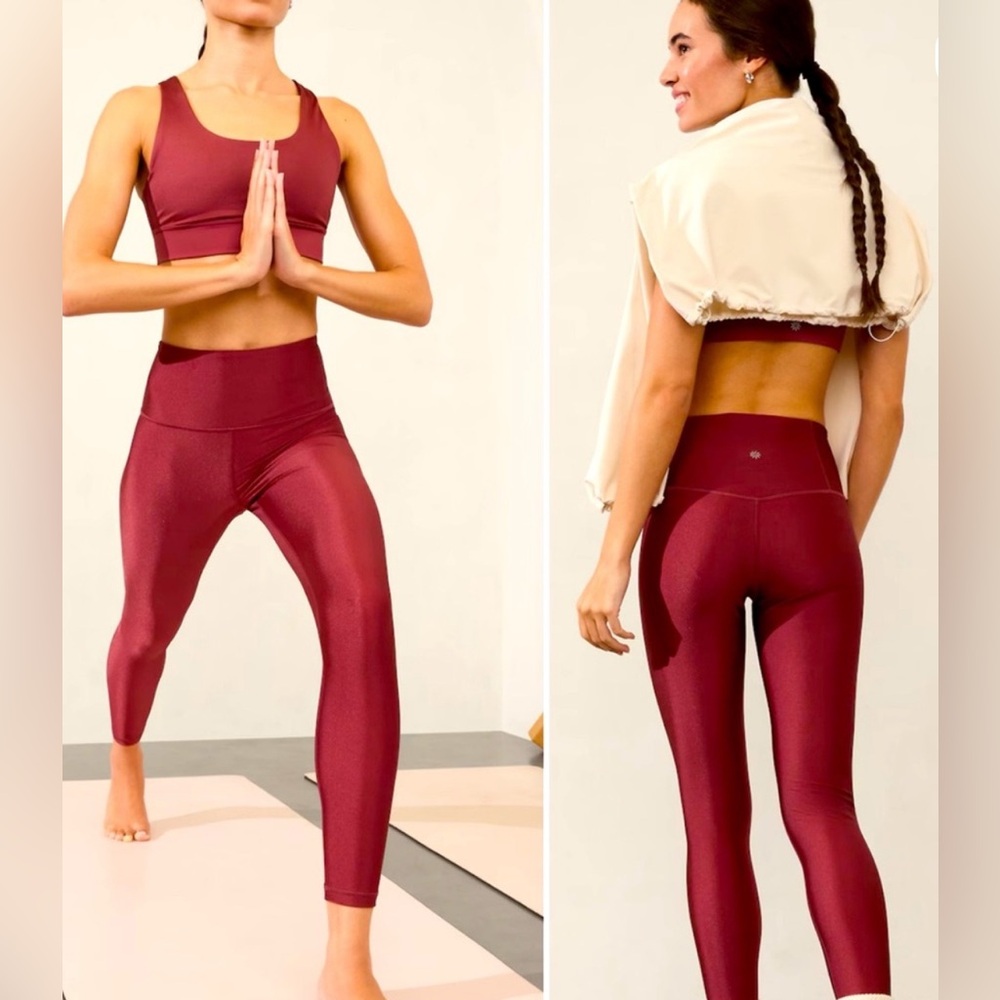 Athleta Elation Sheen Tights- Red- Size Medium Tall